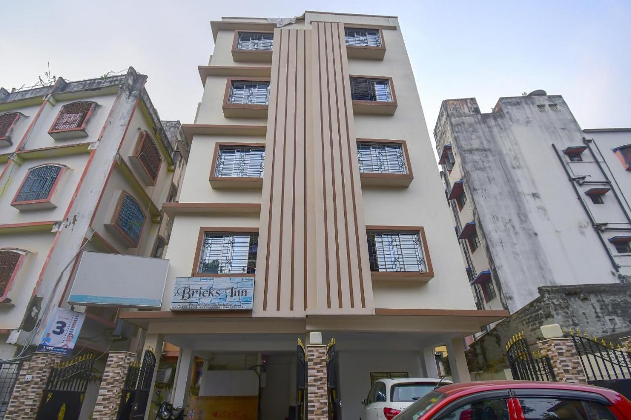 Super Collection O Bricks Inn Hazra Road Near Birla Mandir Kolkata Exterior photo